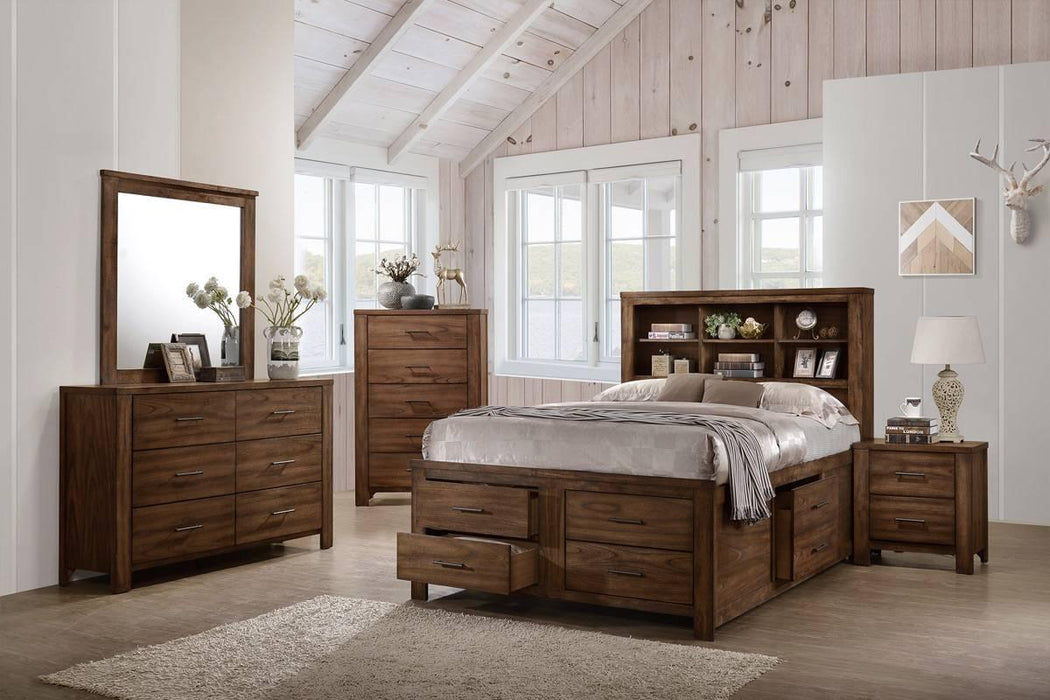 Liihen Queen Bed in Oak