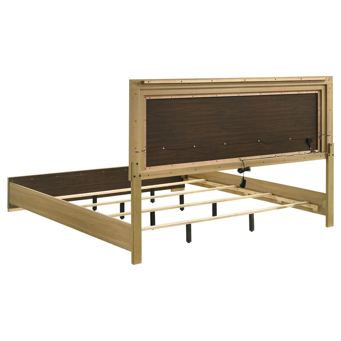 Hyland Eastern King & Queen Bed