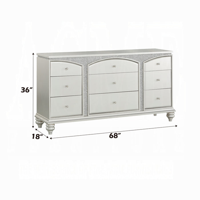 Maverick Dresser