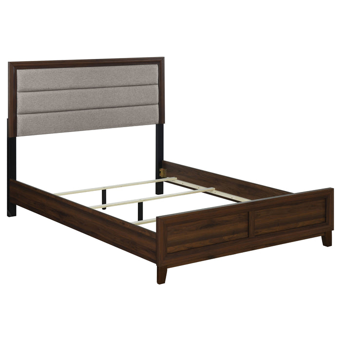 Welsley 4 & 5 PieceBedroom Set