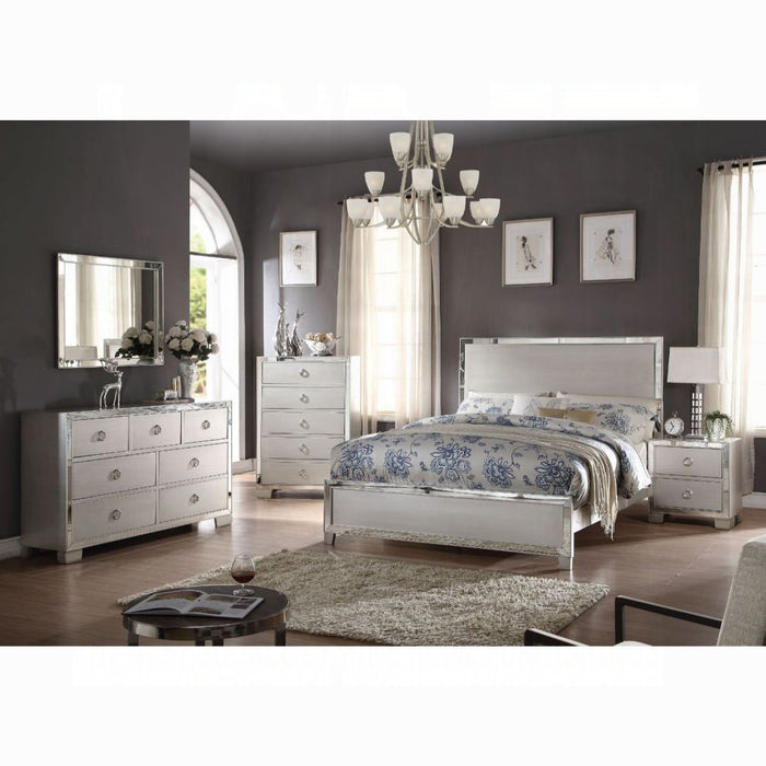 Voeville II EK Bed