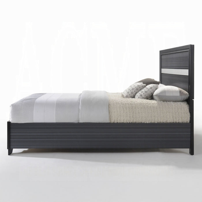 Naima EK Bed W/Storage
