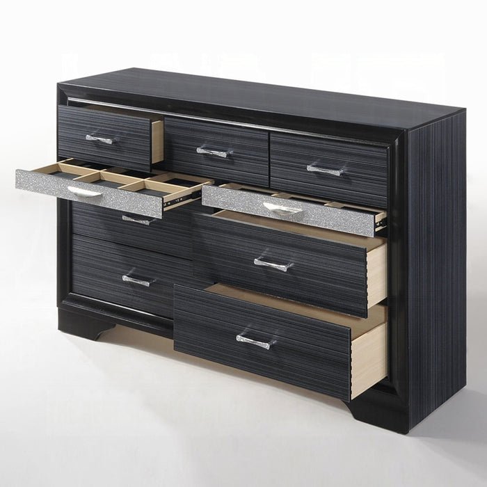 Naima Dresser
