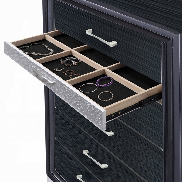 Naima Chest
