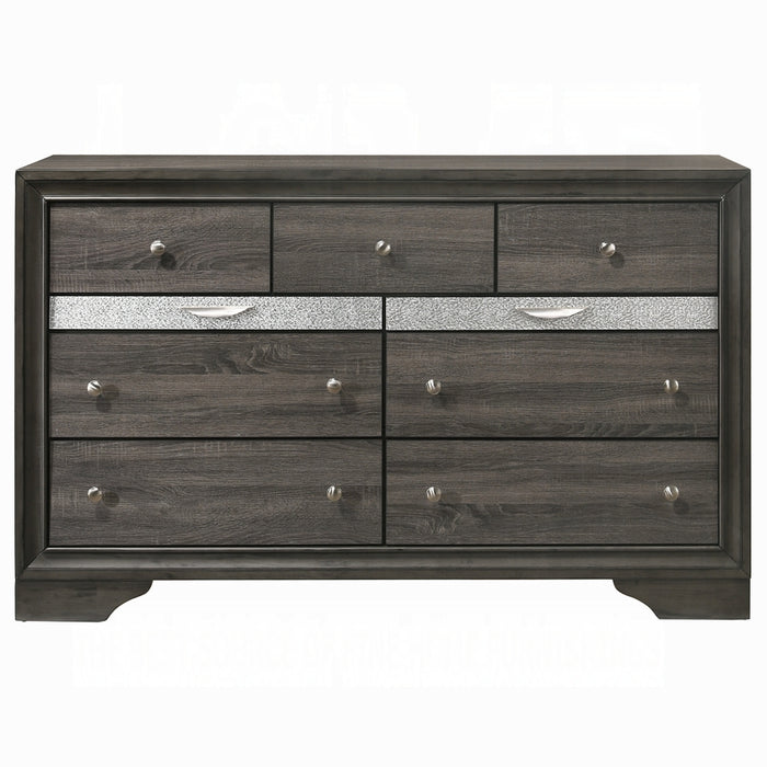 Naima Dresser