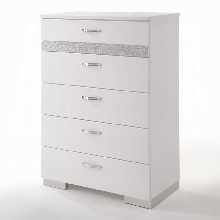 Naima II Chest
