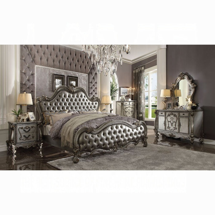 Versailles Chest