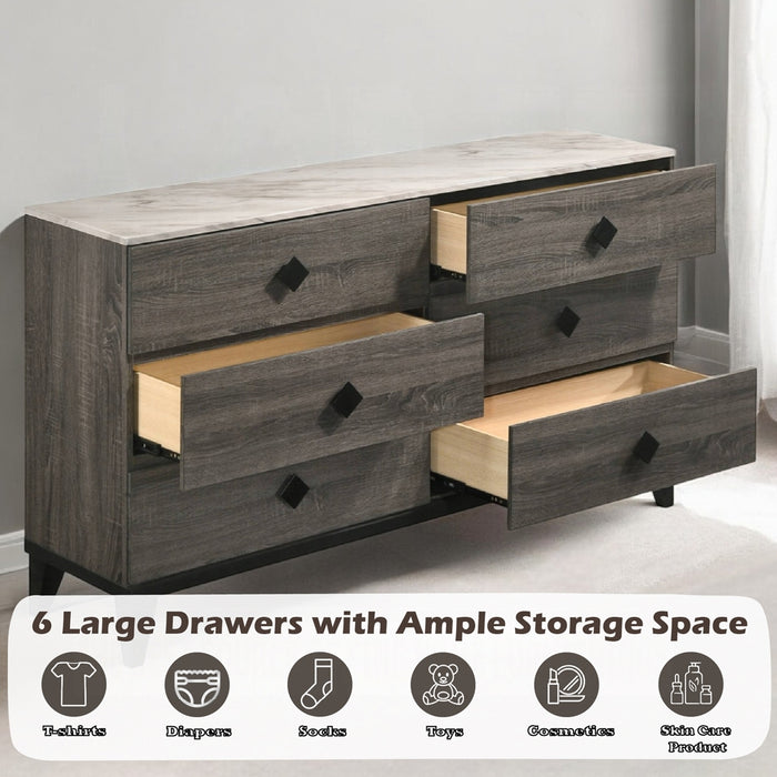 Avantika Dresser