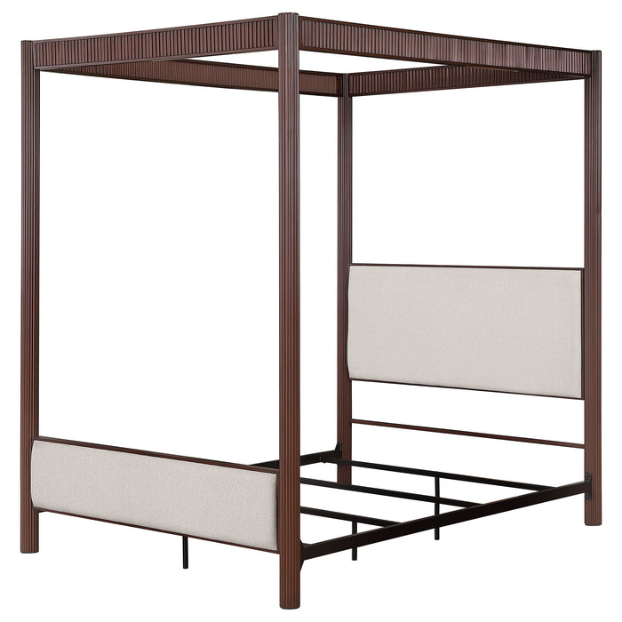 Zimmerlee Eastern King & Queen Bed
