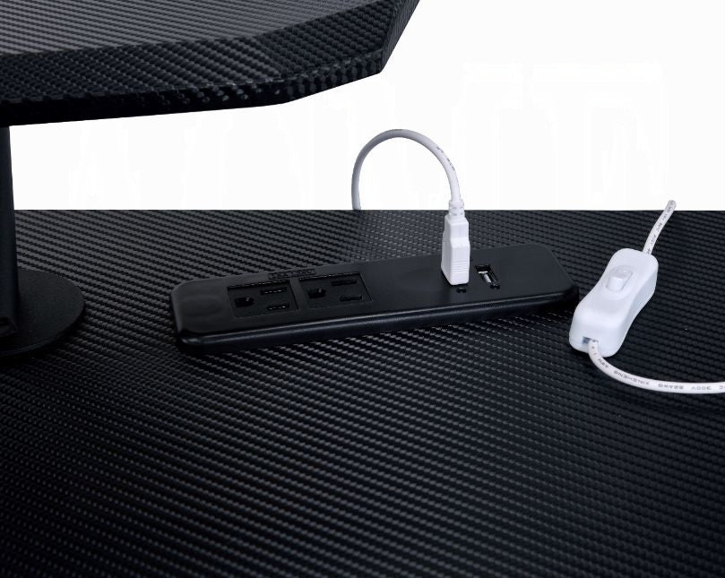 Vildre Gaming Desk W/USB