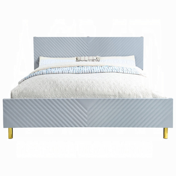 Gaines EK Bed