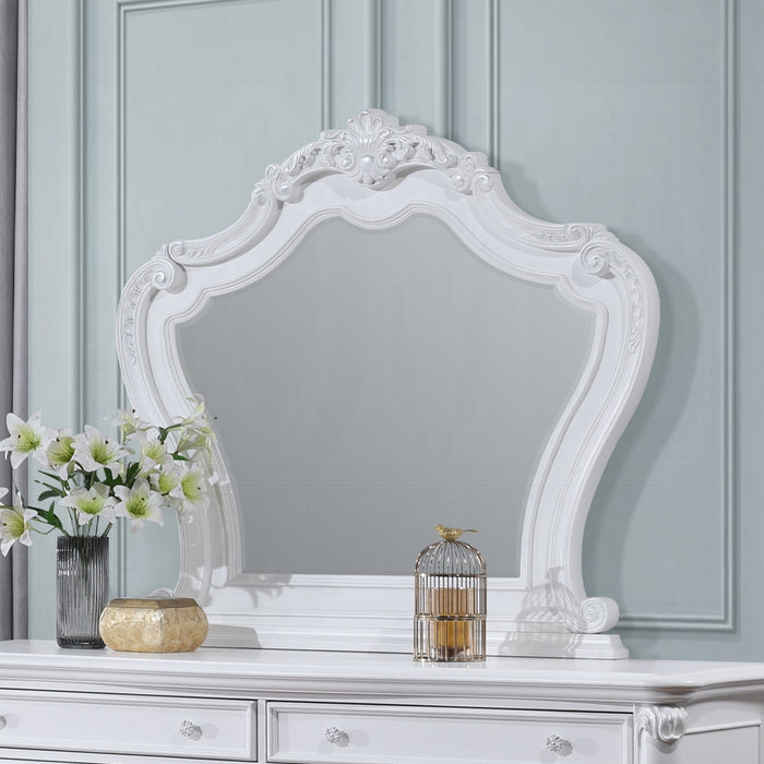 Latisha Mirror