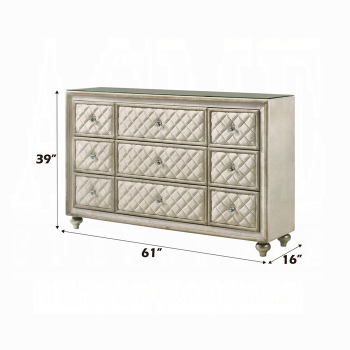 Lucienne Dresser