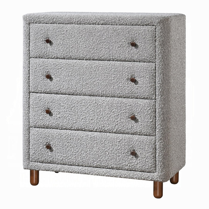 Cleo Chest