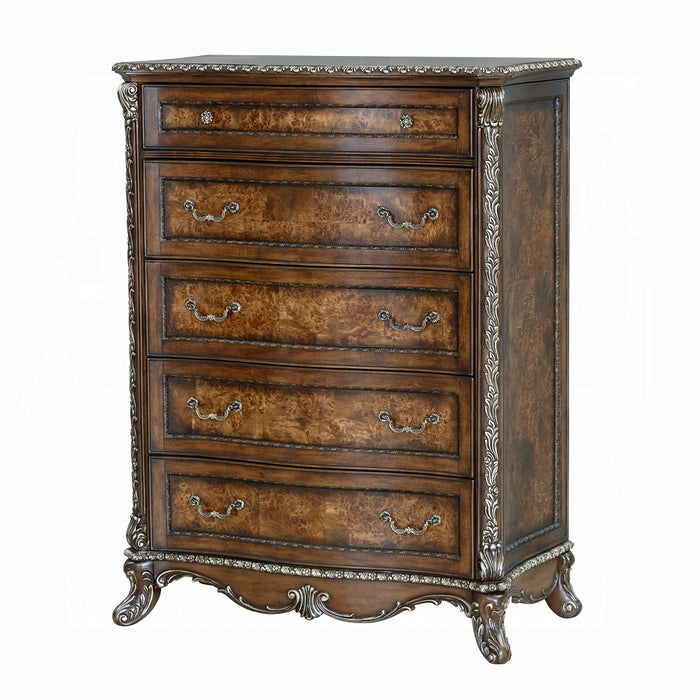 Devany CHEST