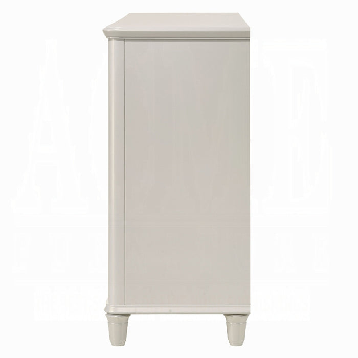 Laveda Dresser