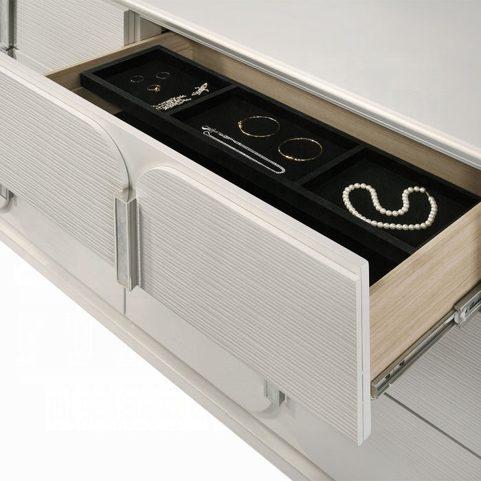 Laveda Dresser