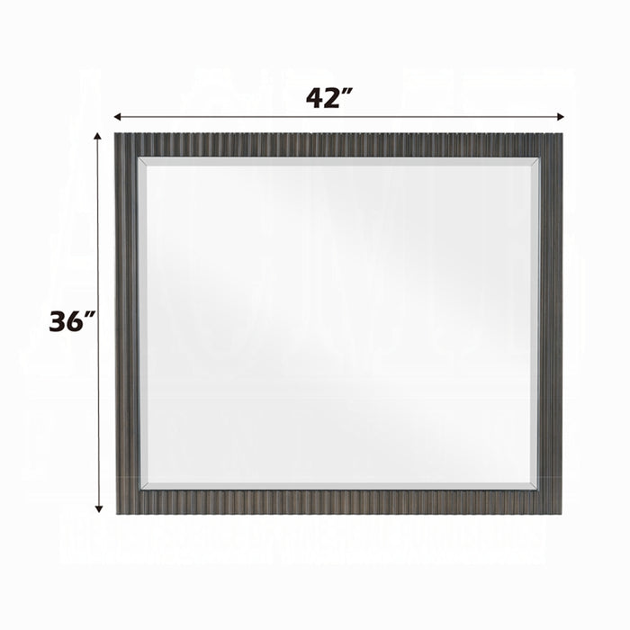 Clayten Mirror
