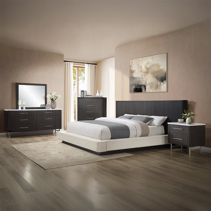 Clayten Eastern King Bed