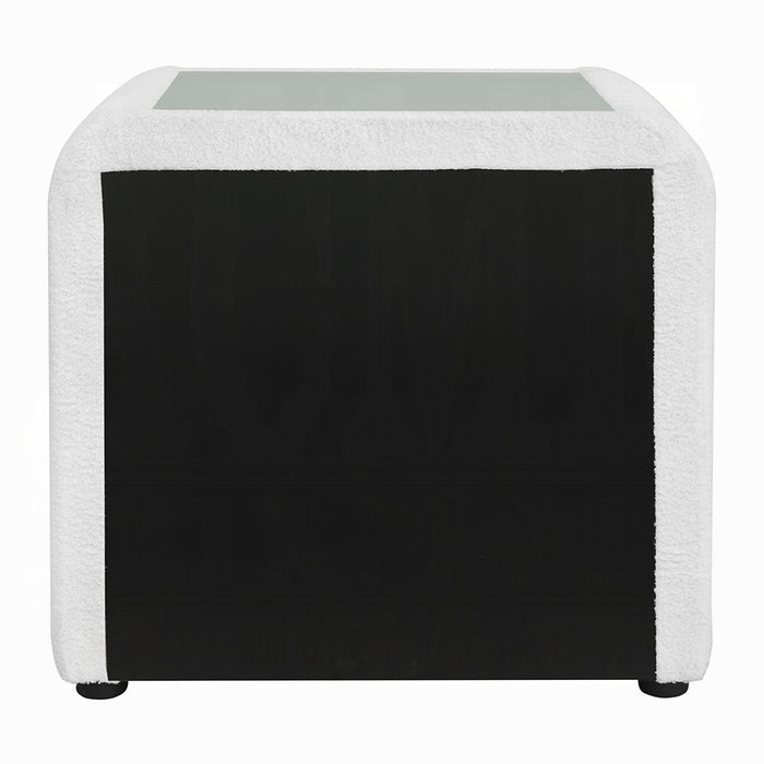 Shelyn Nightstand
