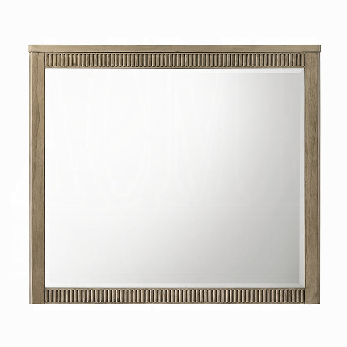 Lakkari Mirror