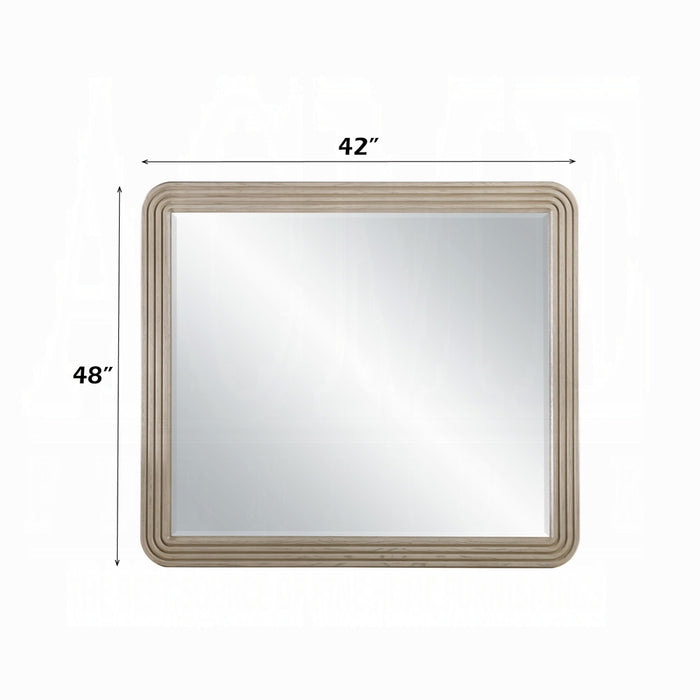Leanna Mirror