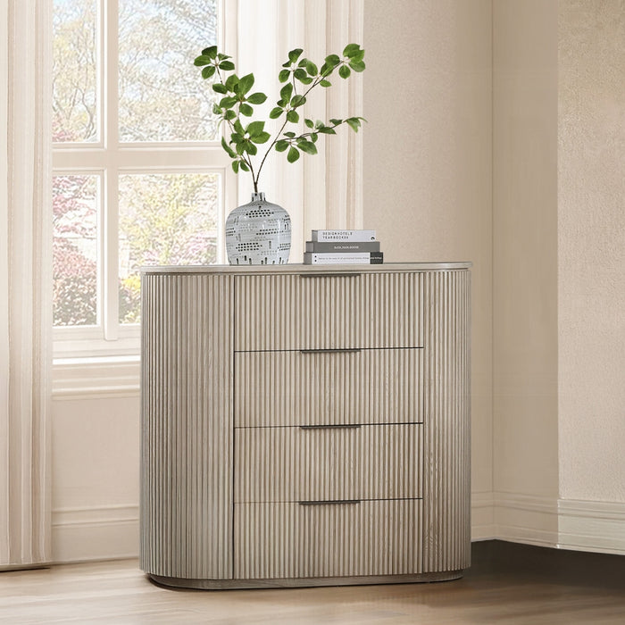 Leanna Chest