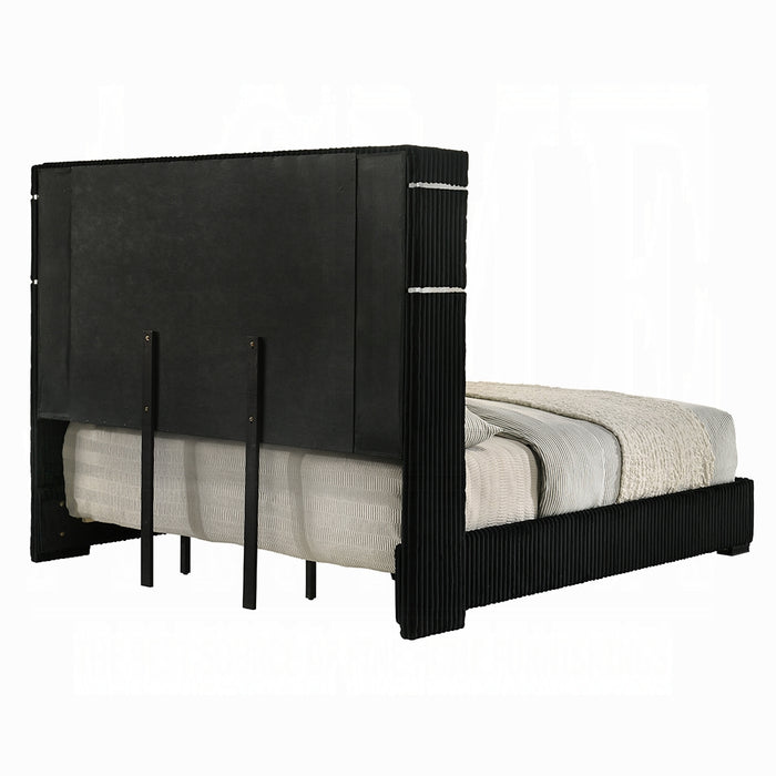 Garner EK Bed w/Fireplace, LED, Reading Light, Speaker, Bluetooth & USB