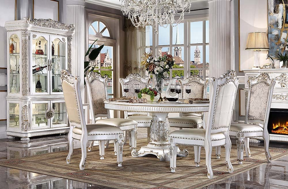 Vendome Round Dining Table W/Pedestal Base