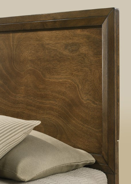 Kirkham E.King Bed