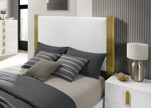 Basildon E.King Bed