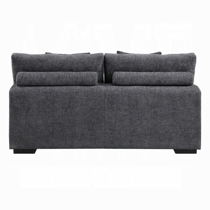 Chosen Sectional Sofa w/6 Pillows