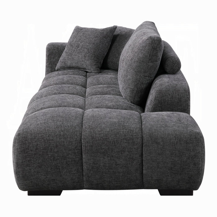 Chosen Sectional Sofa w/6 Pillows