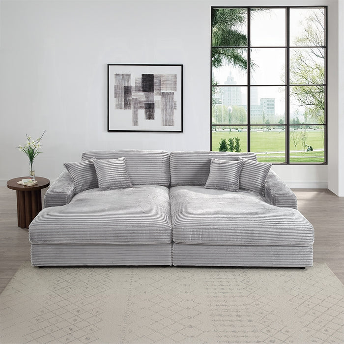 Hilde Sectional Sofa w/4 Pillows
