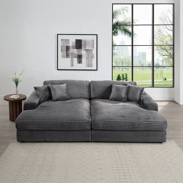 Hilde Chaise w/4 Pillows